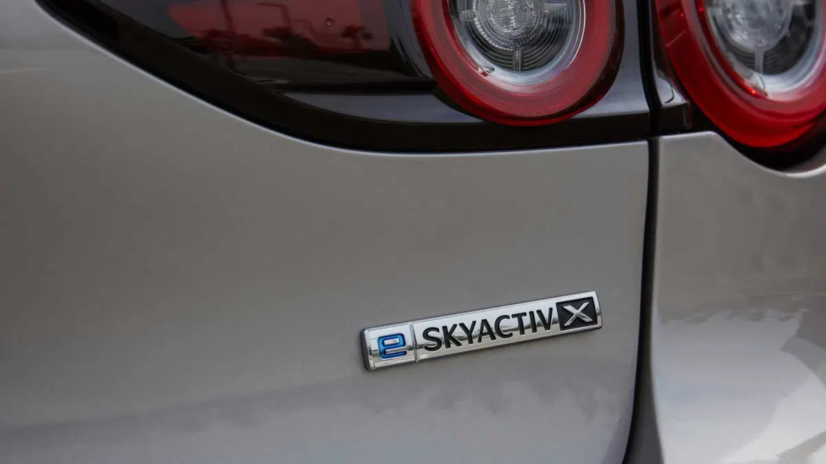 Mazda Mazda3 5p 2.0 m-hybrid Exclusive Line 150cv (17)