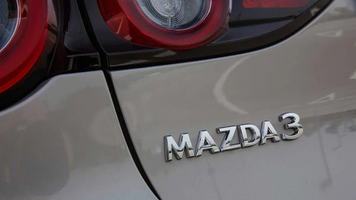 Mazda Mazda3 5p 2.0 m-hybrid Exclusive Line 150cv (18)