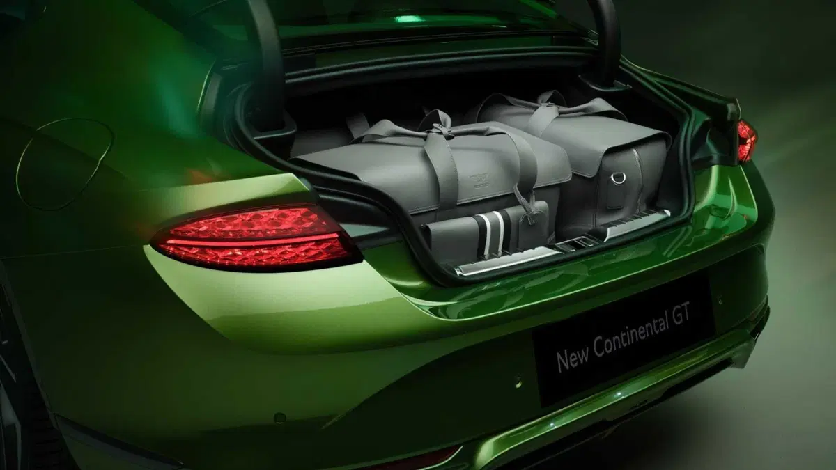 Bentley Continental GT (2024-->>) (11)