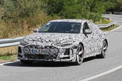 Audi RS5: la nuova generazione sar&agrave; ibrida, addio al V6 | Foto Spia