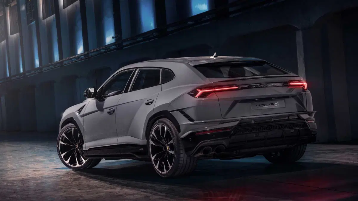 Lamborghini Urus 4.0 V8 S auto (2)