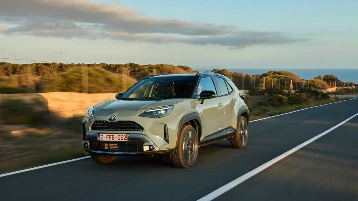 Toyota Yaris Cross (2021-->>) (22)