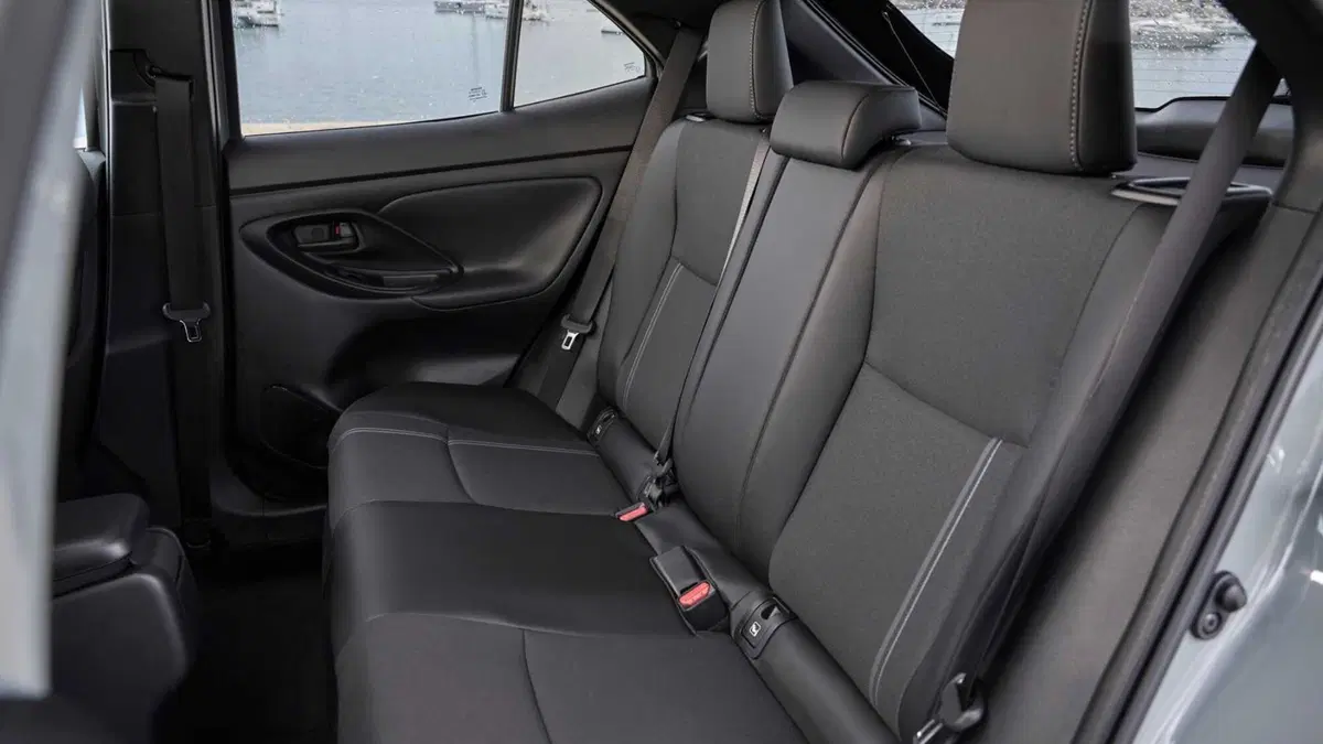 Toyota Yaris Cross (2021-->>) (32)