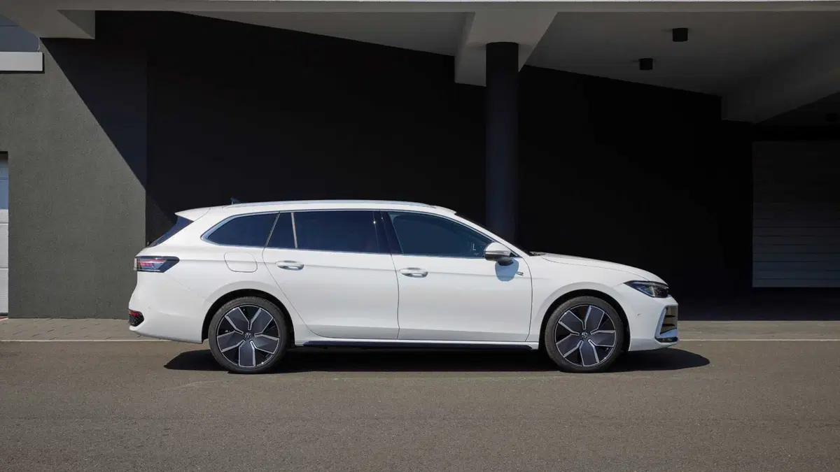 Volkswagen Passat 1.5 etsi act R-Line 150cv dsg (4)