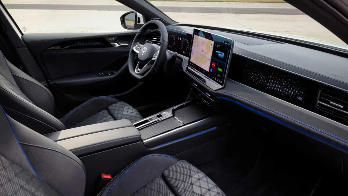 Volkswagen Passat 1.5 tsi ehybrid R-Line 272cv dsg (7)