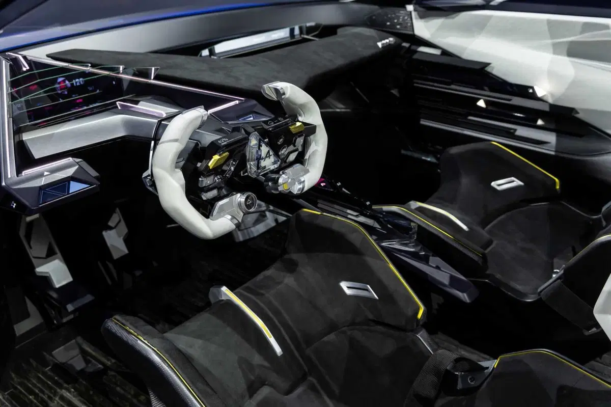 Alpine A390: l'anteprima della prossima fastback sportiva (10)