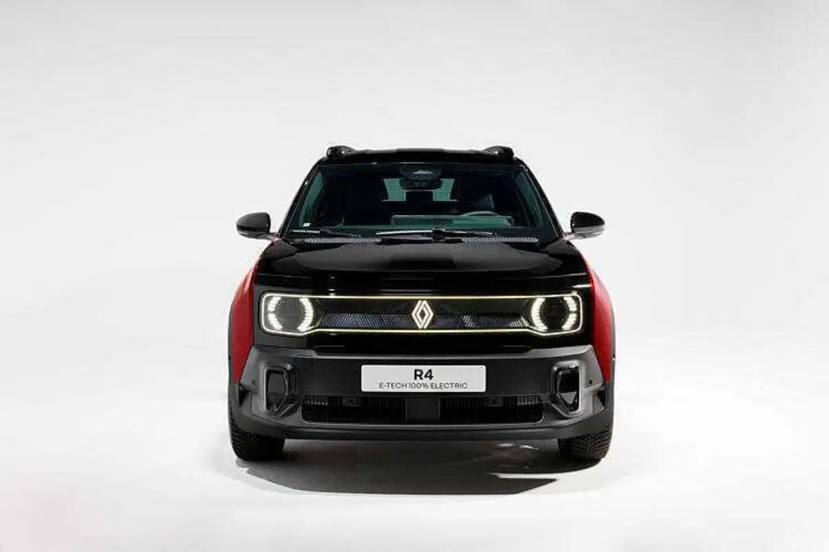 Renault 4 E-tech Electric: debutta a Parigi 2024 la B-Suv più nostalgica che c'è  (3)