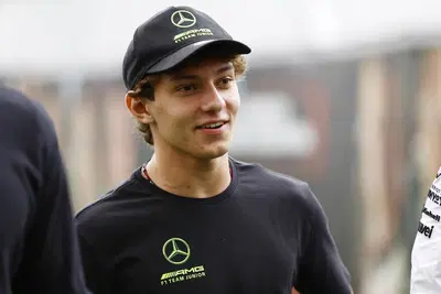 F1. Andrea Kimi Antonelli: "Nel 2025 voglio vincere qualche gara con Mercedes. Il mio idolo era Senna ma ringrazio Hamilton"