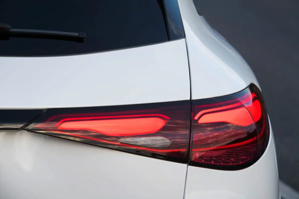 Mercedes GLC 2024: motorizzazioni, allestimenti e optional. Guida all’acquisto (22)
