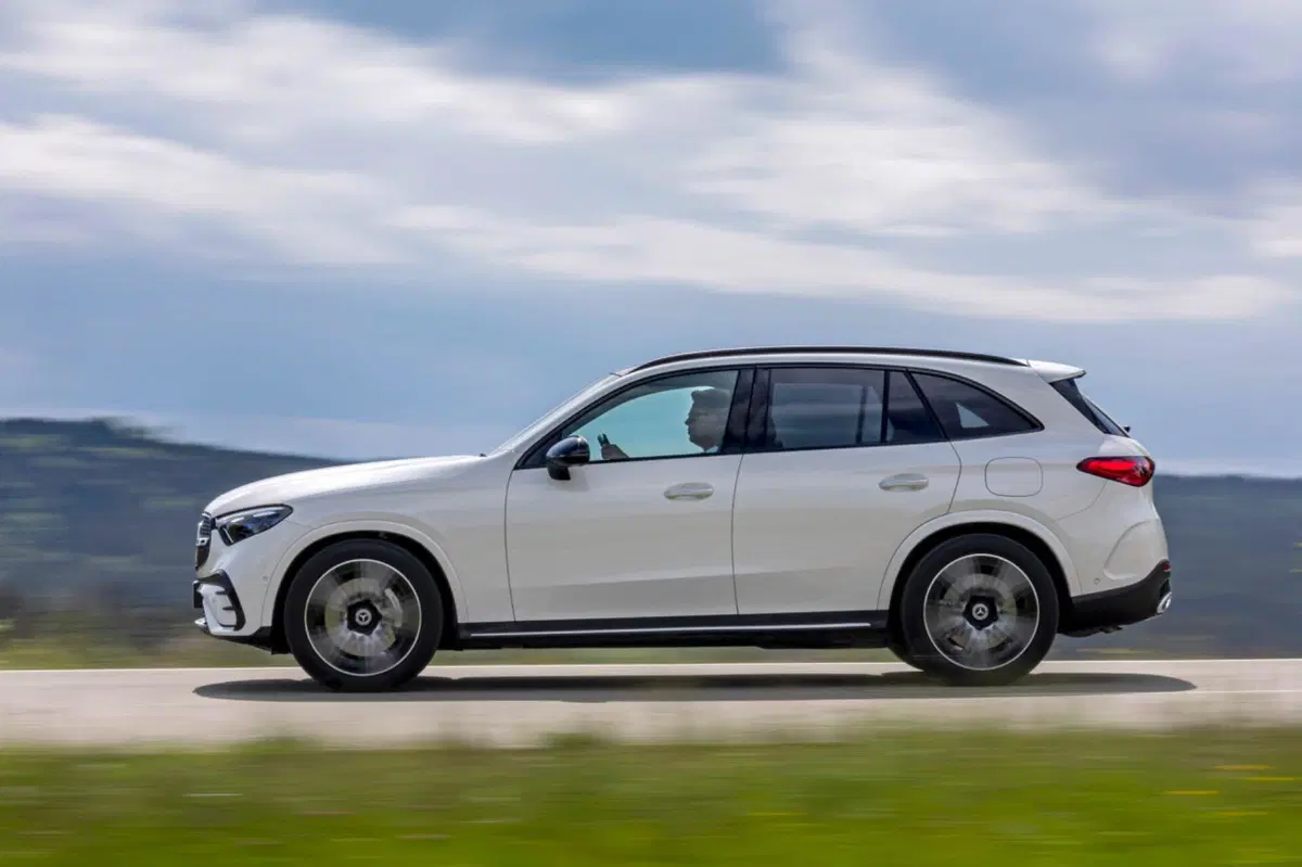 Mercedes GLC 2024: motorizzazioni, allestimenti e optional. Guida all’acquisto (28)