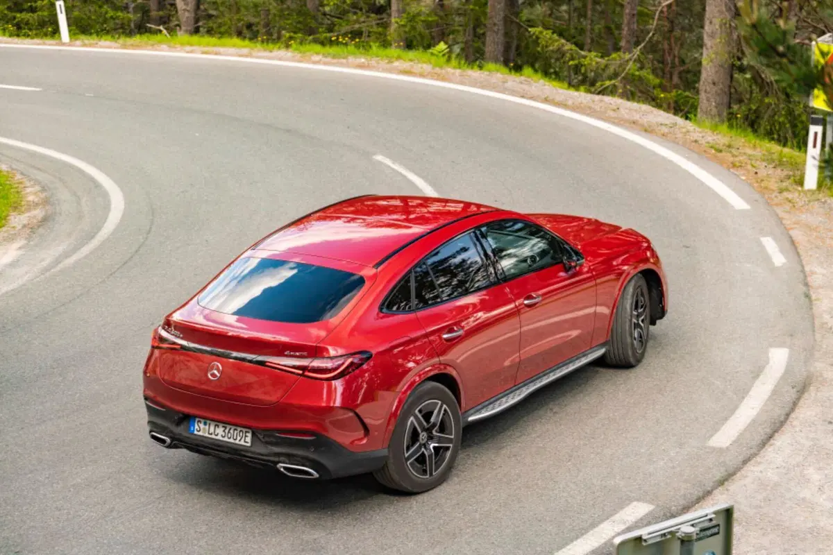 Mercedes GLC 2024: motorizzazioni, allestimenti e optional. Guida all’acquisto (96)