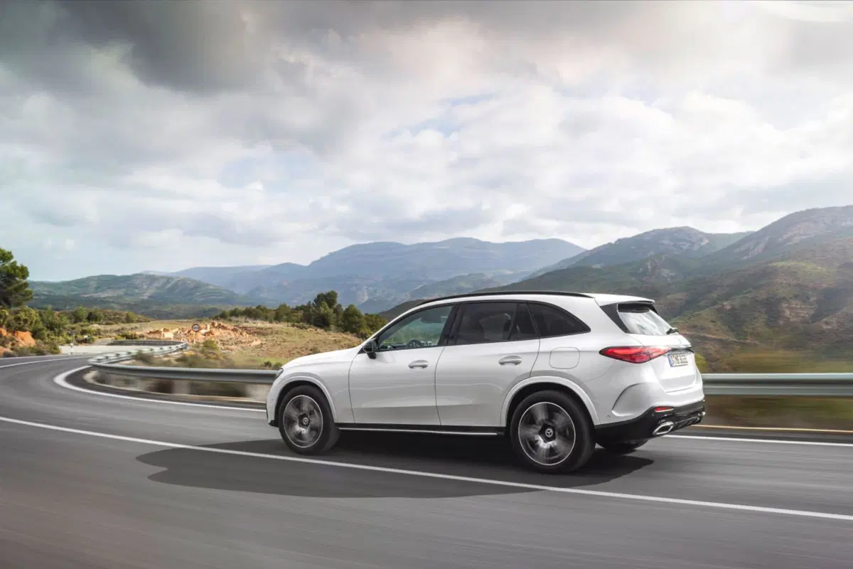 Mercedes-Benz GLC 2024: motorizzazioni, allestimenti e optional. Guida all’acquisto (10)