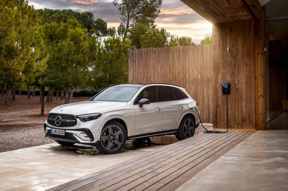 Mercedes-Benz GLC 2024: motorizzazioni, allestimenti e optional. Guida all’acquisto (11)