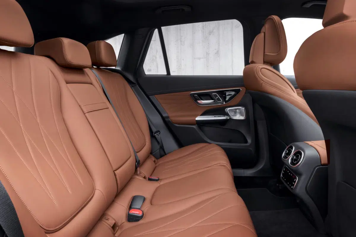 Mercedes-Benz GLC 2024: motorizzazioni, allestimenti e optional. Guida all’acquisto (40)