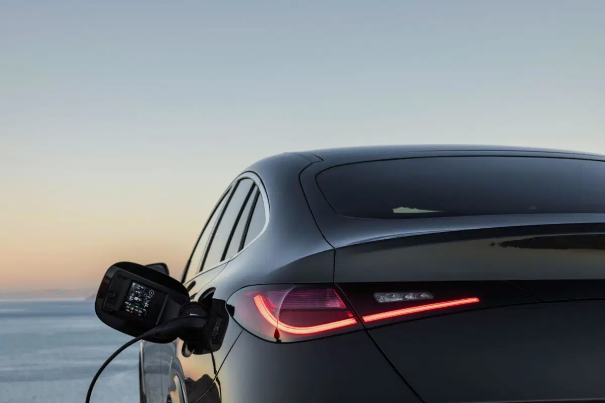 Mercedes-Benz GLC 2024: motorizzazioni, allestimenti e optional. Guida all’acquisto (49)