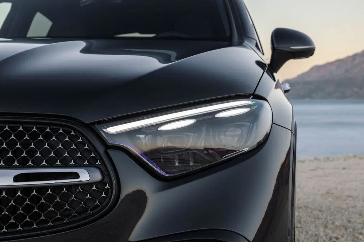 Mercedes-Benz GLC 2024: motorizzazioni, allestimenti e optional. Guida all’acquisto (50)