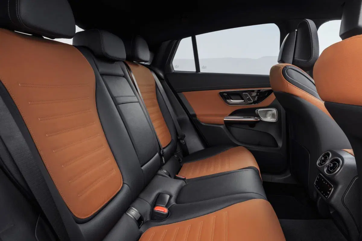 Mercedes-Benz GLC 2024: motorizzazioni, allestimenti e optional. Guida all’acquisto (55)