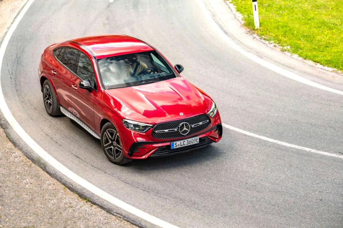 Mercedes-Benz GLC 2024: motorizzazioni, allestimenti e optional. Guida all’acquisto (86)