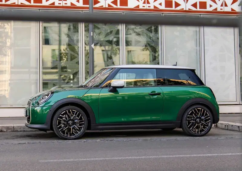 MINI Mini (6)