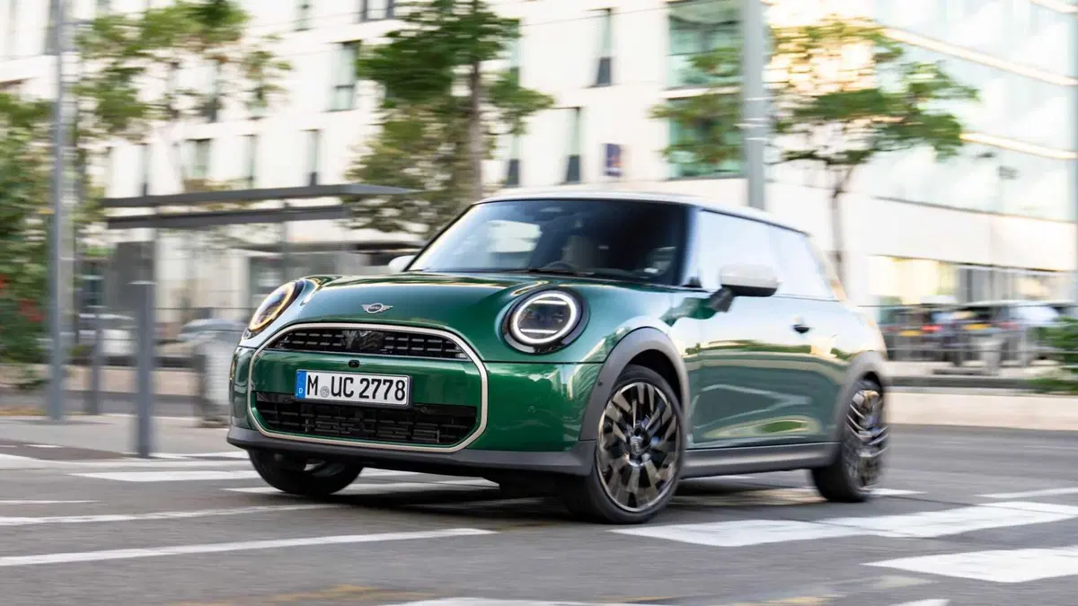 MINI Mini 3p 2.0 S Favoured auto (3)