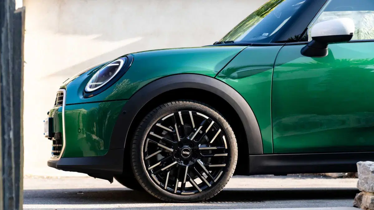 MINI Mini 3p 2.0 S Favoured auto (13)