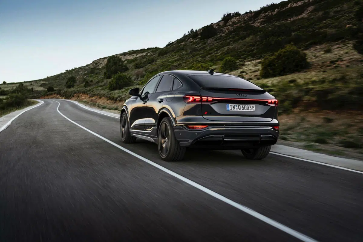 Audi: arriva la Q6 Sportback elettrica a Parigi 2024 con più di 650 km di autonomia (18)