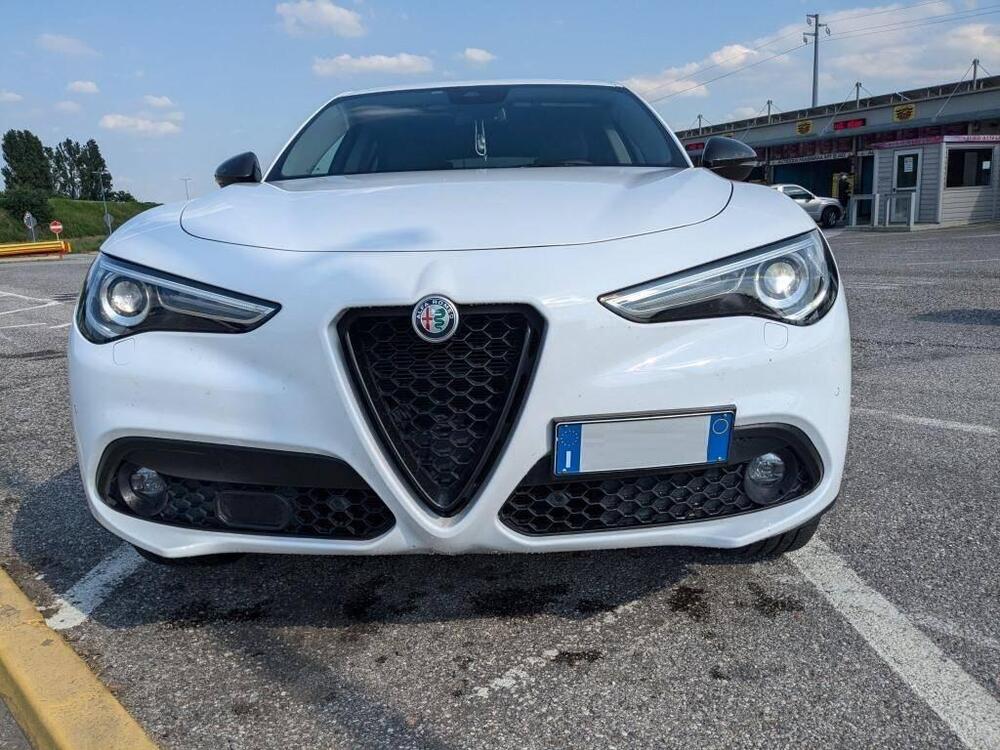 Alfa Romeo Stelvio usata a Mantova (6)