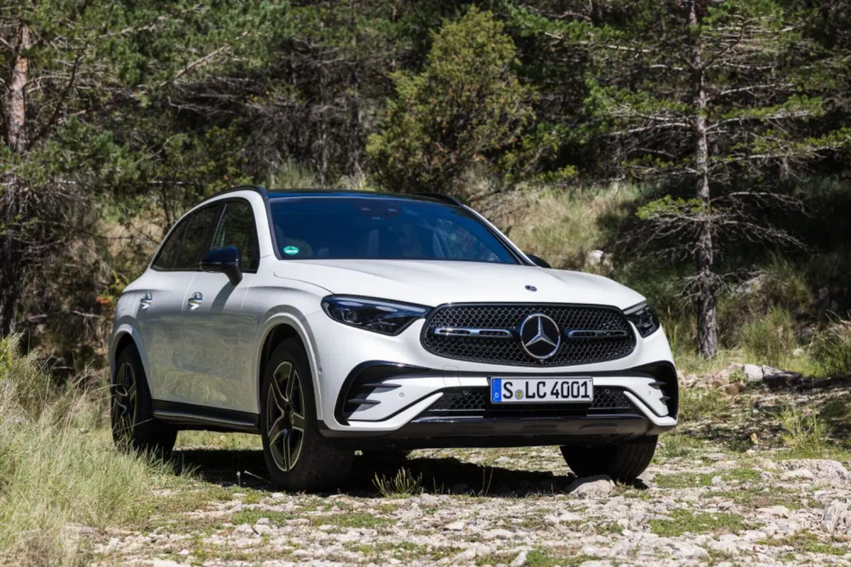 Mercedes GLC 2024: motorizzazioni, allestimenti e optional. Guida all’acquisto (10)