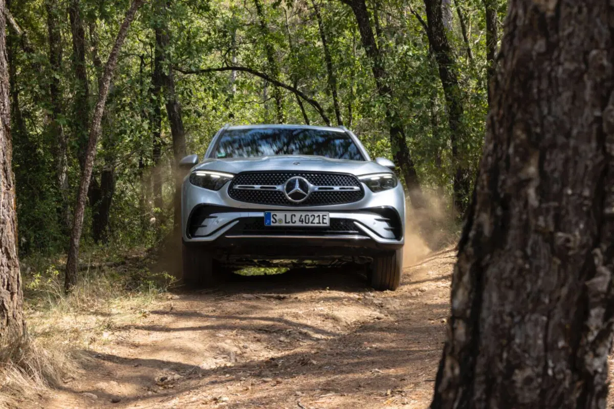 Mercedes GLC 2024: motorizzazioni, allestimenti e optional. Guida all’acquisto (49)