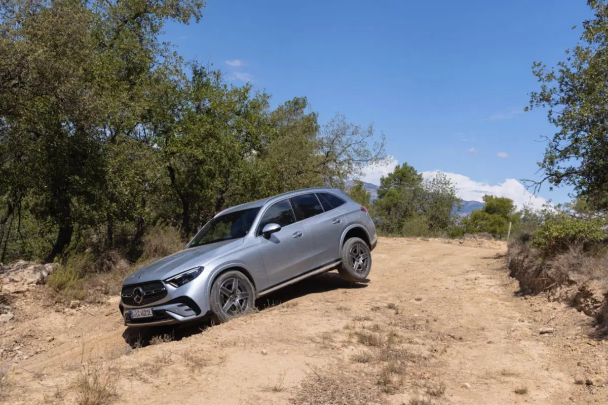 Mercedes GLC 2024: motorizzazioni, allestimenti e optional. Guida all’acquisto (46)