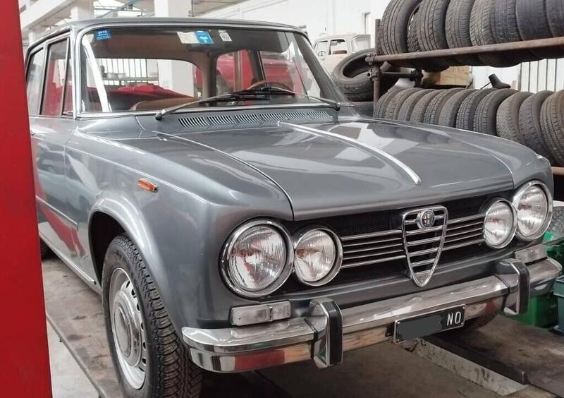 giulia 1600 biscione d'epoca del 1969 a Milano