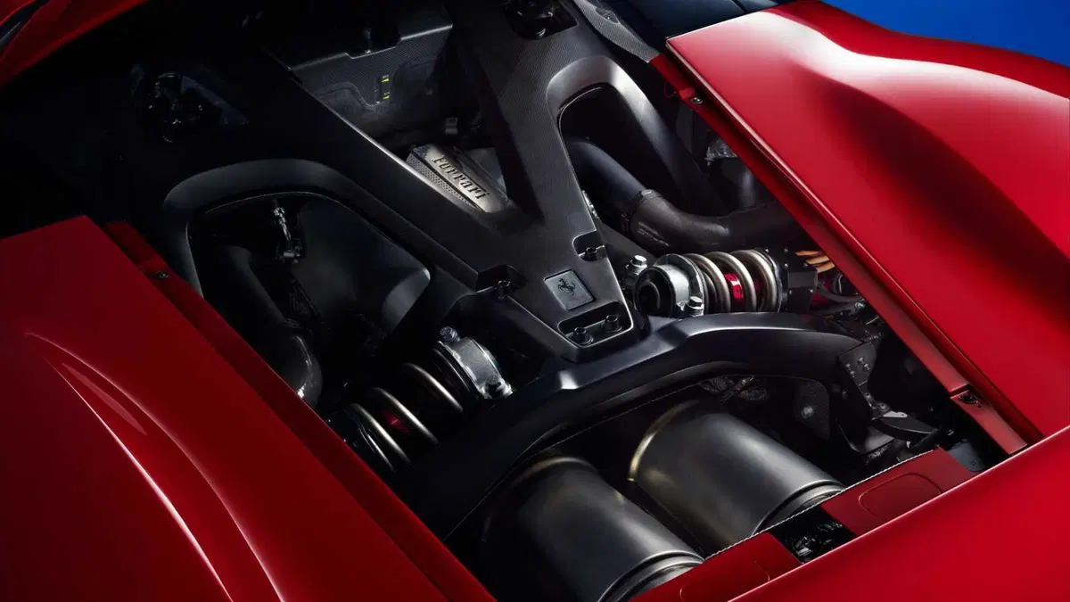 Nuova Ferrari F80: la supercar con V6 ibrido a quota 1200 cavalli! [VIDEO] (10)