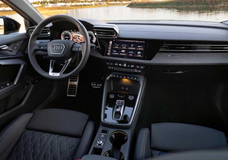 Audi A3 Sportback (2020-->>) (11)