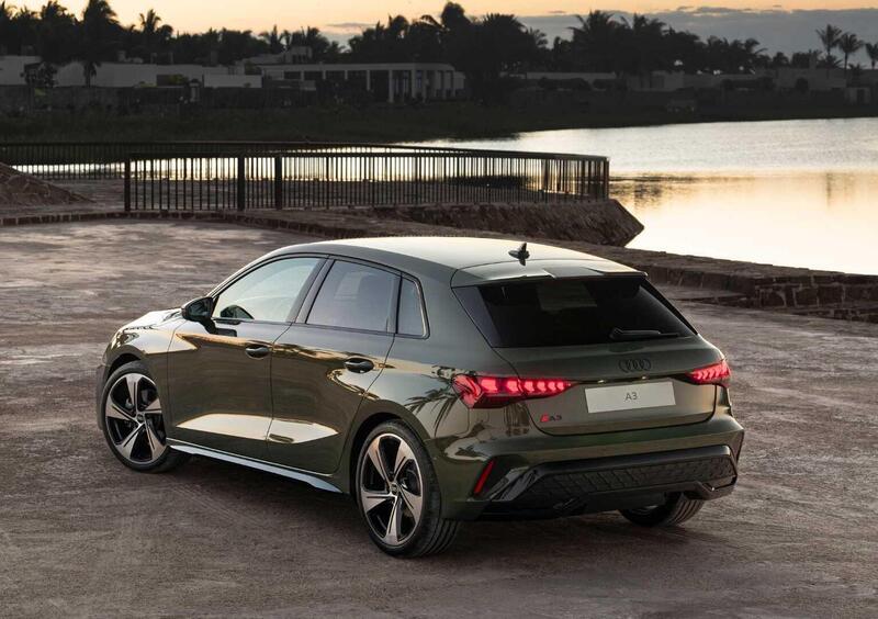 Audi A3 Sportback (2020-->>) (7)