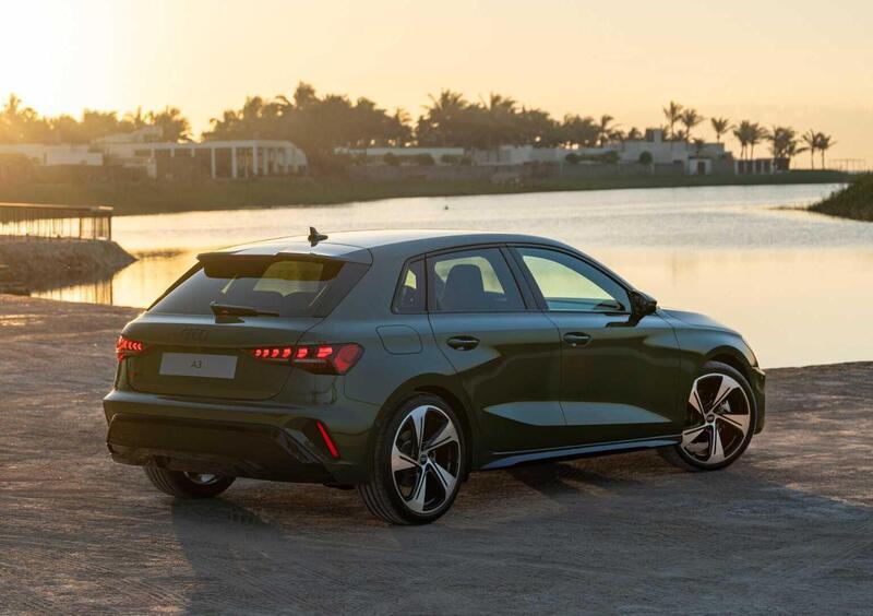 Audi A3 Sportback (2020-->>) (5)