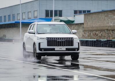 Jaecoo J5: svelata la nuova Suv di Chery, eccola dal vivo [VIDEO]