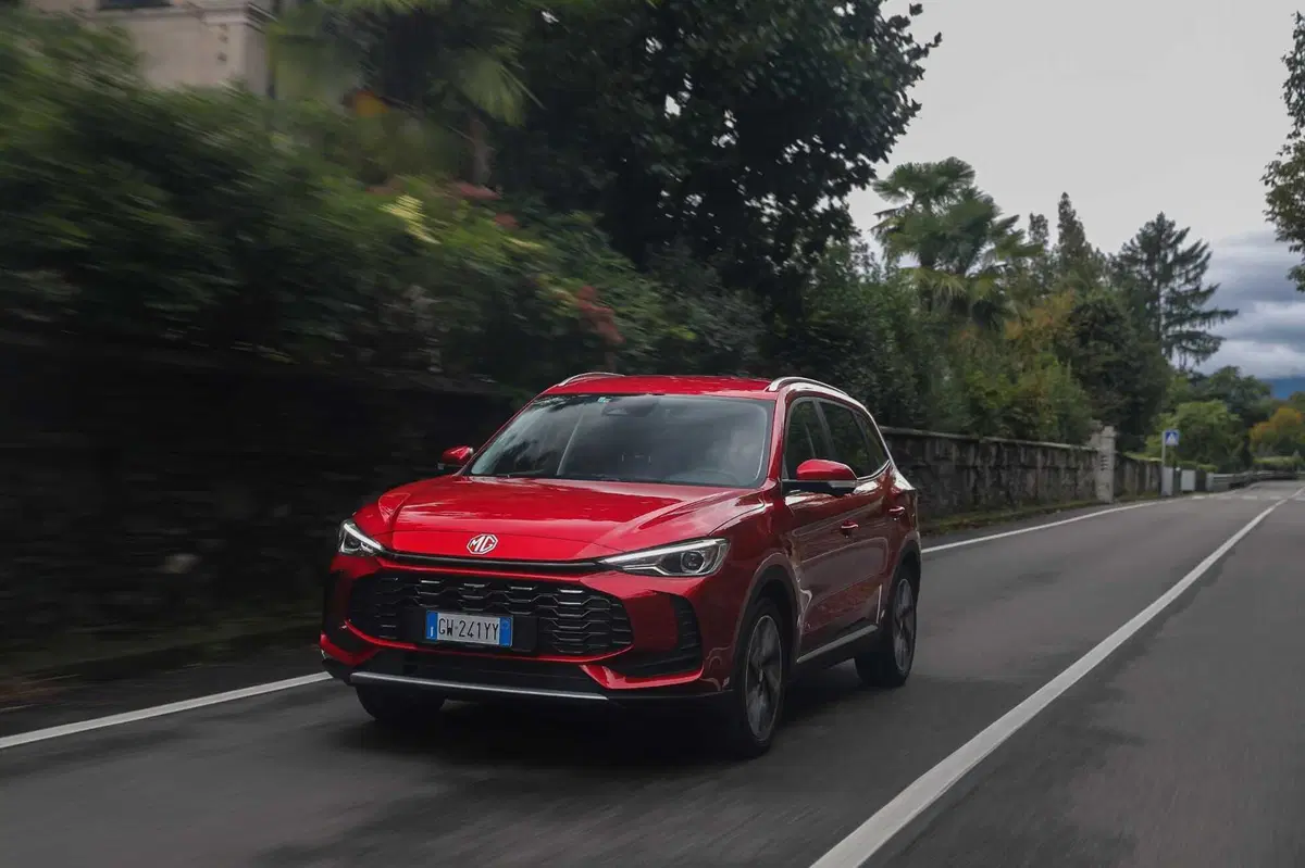 MG ZS Hybrid+ la nuova suv è più grande e efficiente nei consumo [VIDEO] 