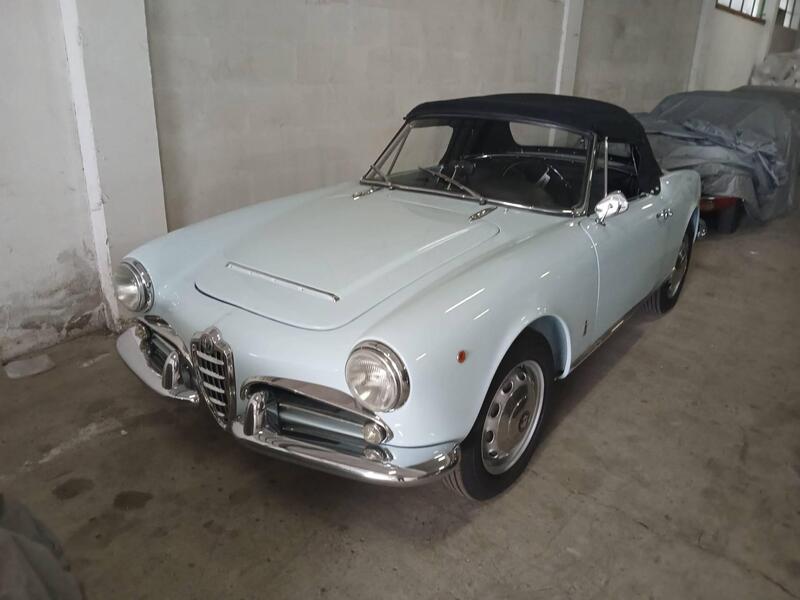 Alfa Romeo Giulia spider 1.6 d&#039;epoca del 1963 a Soresina