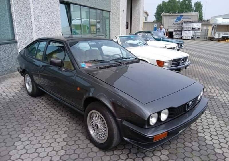 Alfetta GTV 2.0 130 CV  d'epoca del 1981 a Soresina