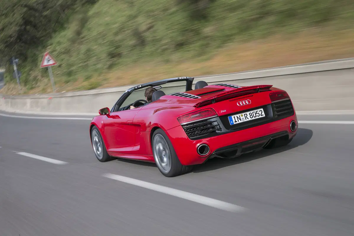 Audi R8 Cabrio (2009-15) (2)