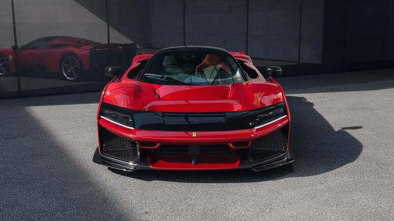 Il design frontale della Ferrari F80