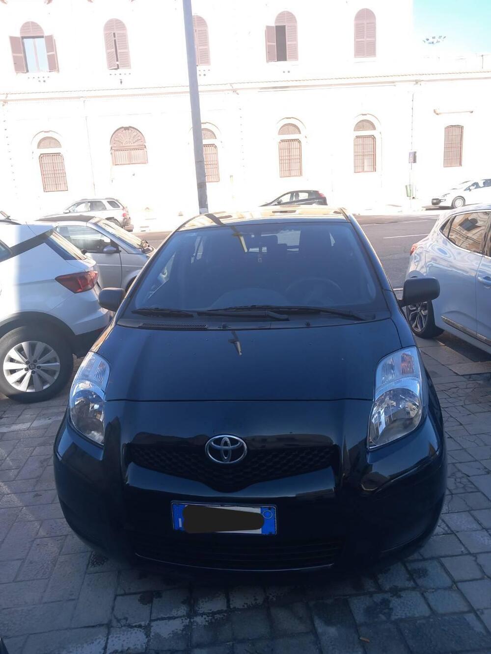 Toyota Yaris usata a Bari (2)