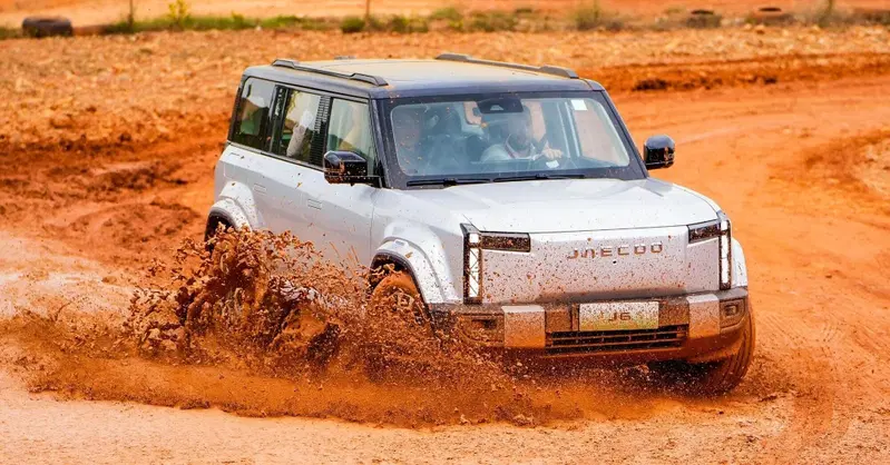 Jaecoo 6, elettrica e 4x4, anche per l'Europa a 30.000 euro? [VIDEO]