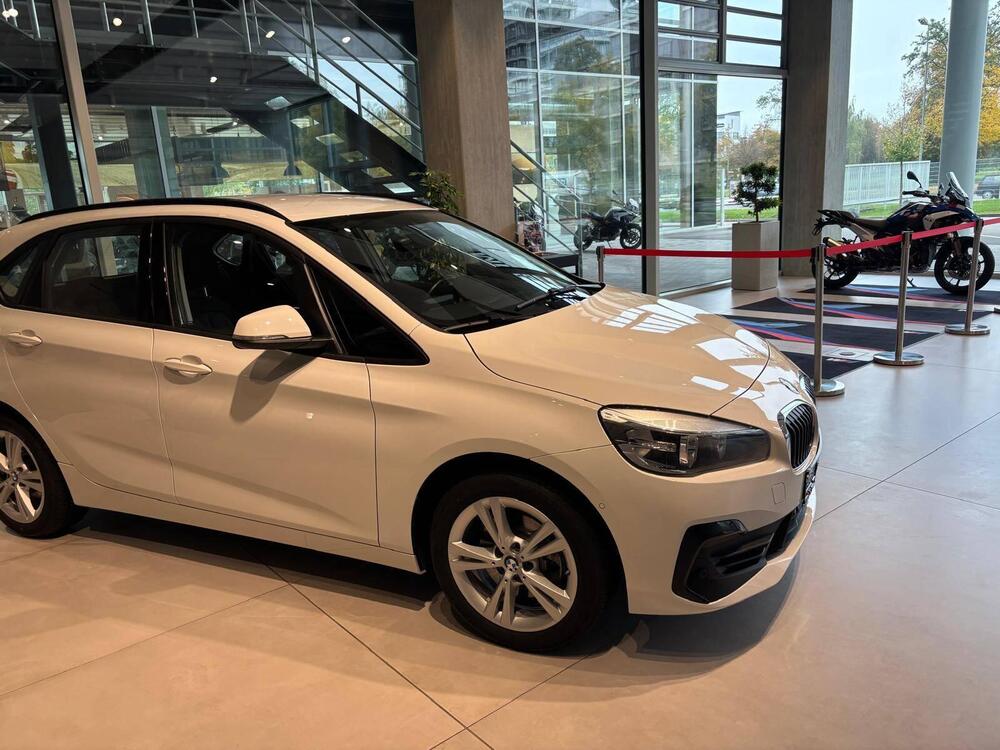 BMW Serie 2 Active Tourer usata a Lecco (17)