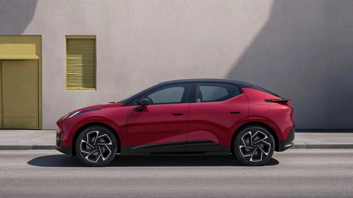 Lynk & Co 02 (2)