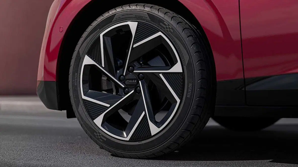 Lynk & Co 02 (10)