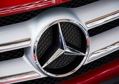 Mercedes: anche i (ricchi) cinesi piangono, vendite gi&ugrave; per i modelli di lusso  