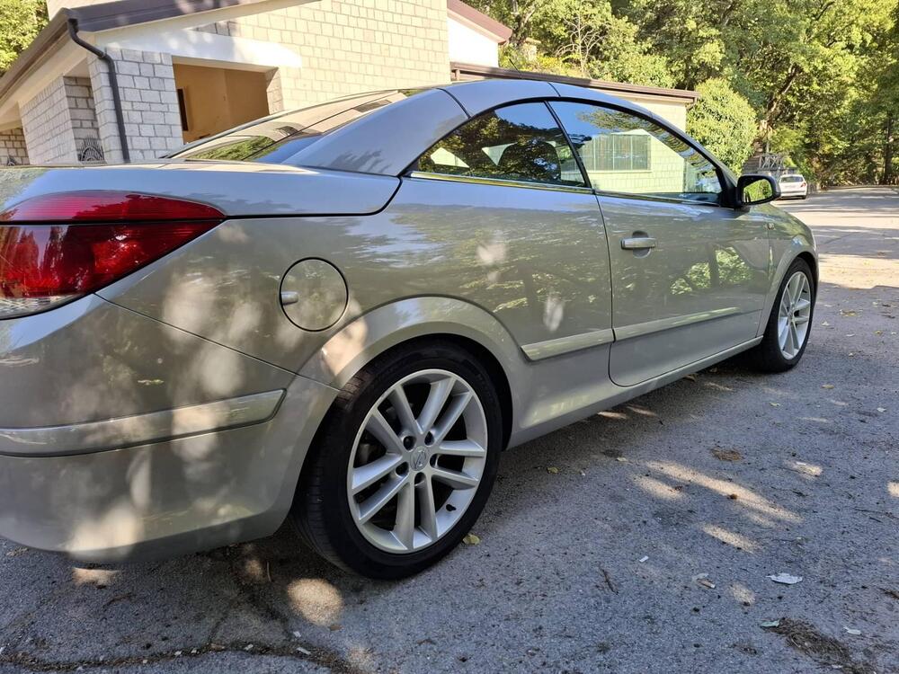 Opel Astra Cabrio usata a Potenza (4)