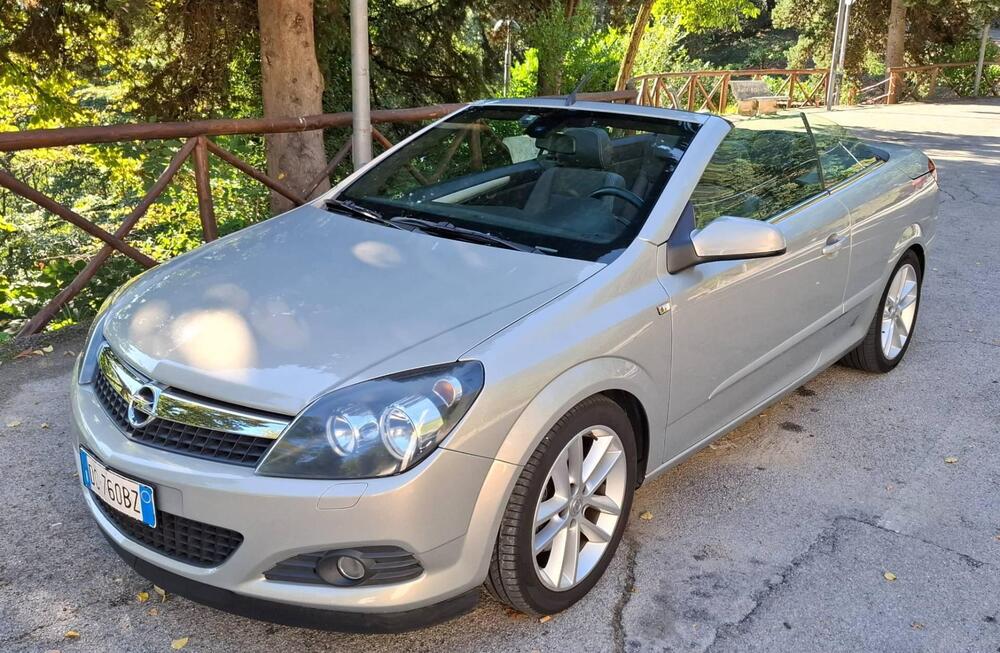 Opel Astra Cabrio usata a Potenza