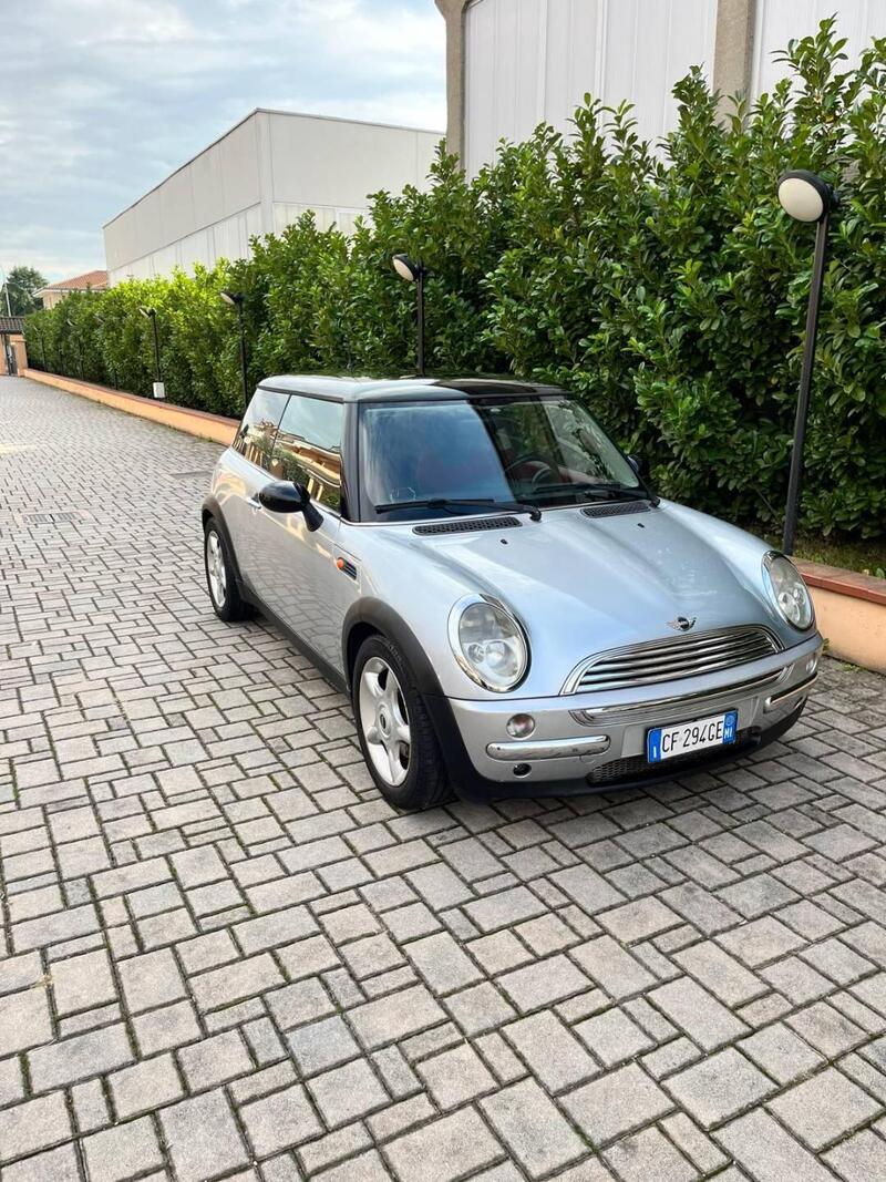 MINI Mini 1.6 16V Cooper  del 2003 usata a Sedriano